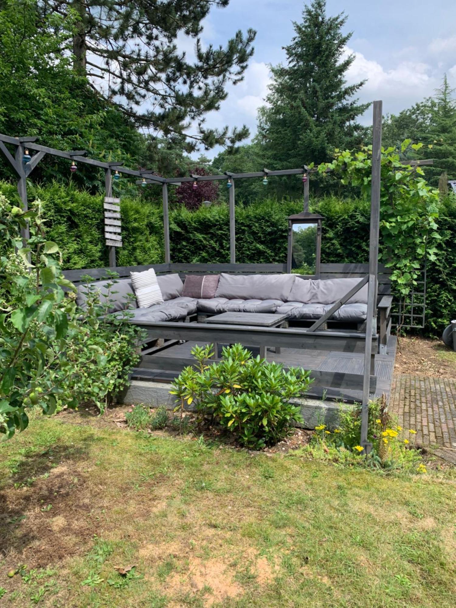 Dubbele chalet op recreatiepark Topparken op de Veluwe in Beekbergen met grote vrije tuin en eigen parkeerplaats Kamer foto